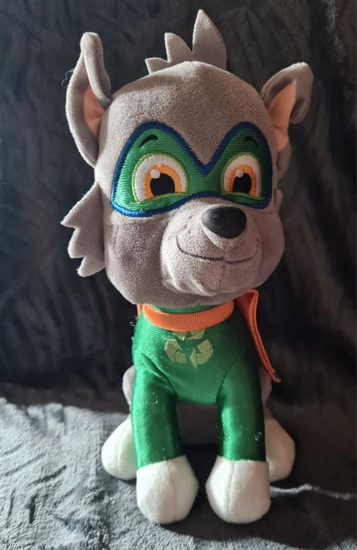 Peluche rocky super héros pat patrouille