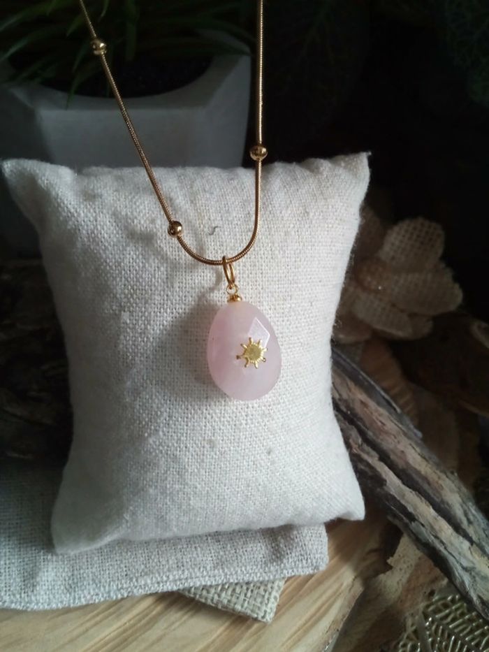 Collier pendentif en pierre de quartz rose - photo numéro 4