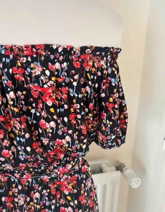 Robe fleurie, noire et rouge, Forever21 - photo numéro 14