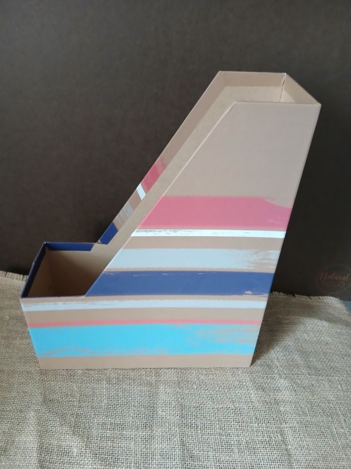 Rangement à papier documents en carton rigide