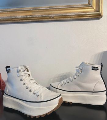 Baskets Pepe Jeans blanches – Pointure 39 – Très bon état – Semelle plateforme stylée