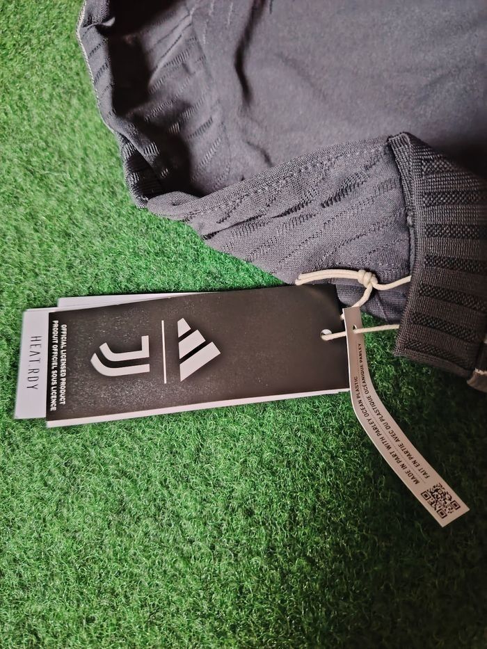 Maillot stock professionnel de la Juventus - photo numéro 3