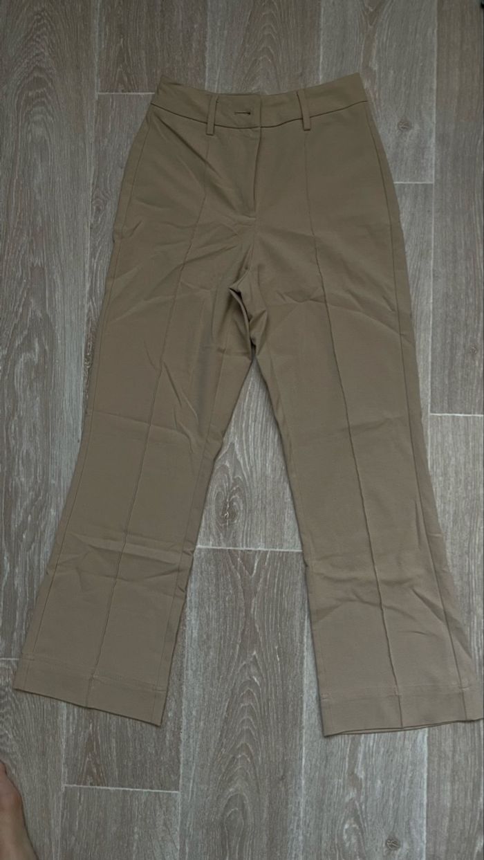 Pantalon bershka taille 34 - photo numéro 2