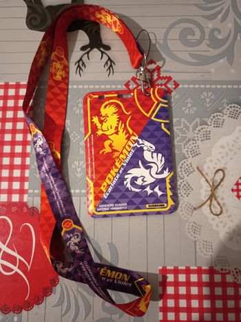 Porte badge carte Pokémon écarlate violet 