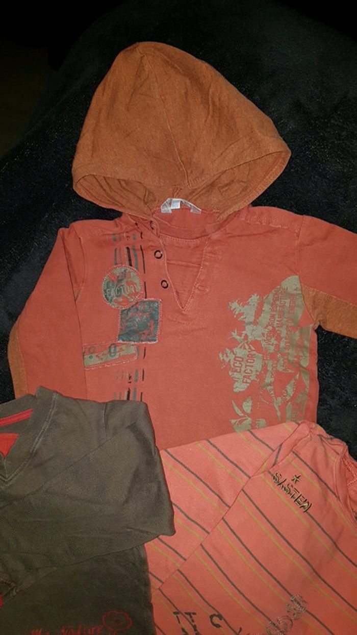 Lot de 3 tee-shirt manche longue Bordeaux et marron taille 24 mois ou 2 ans - photo numéro 4