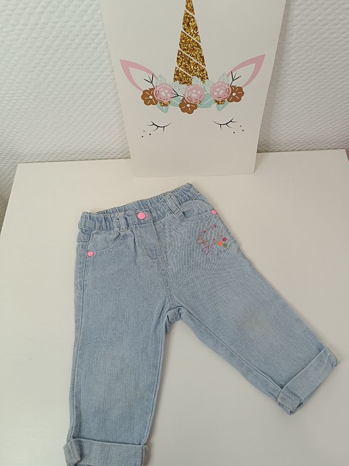 🦄 Jean bébé fille taille 9 mois 🦄