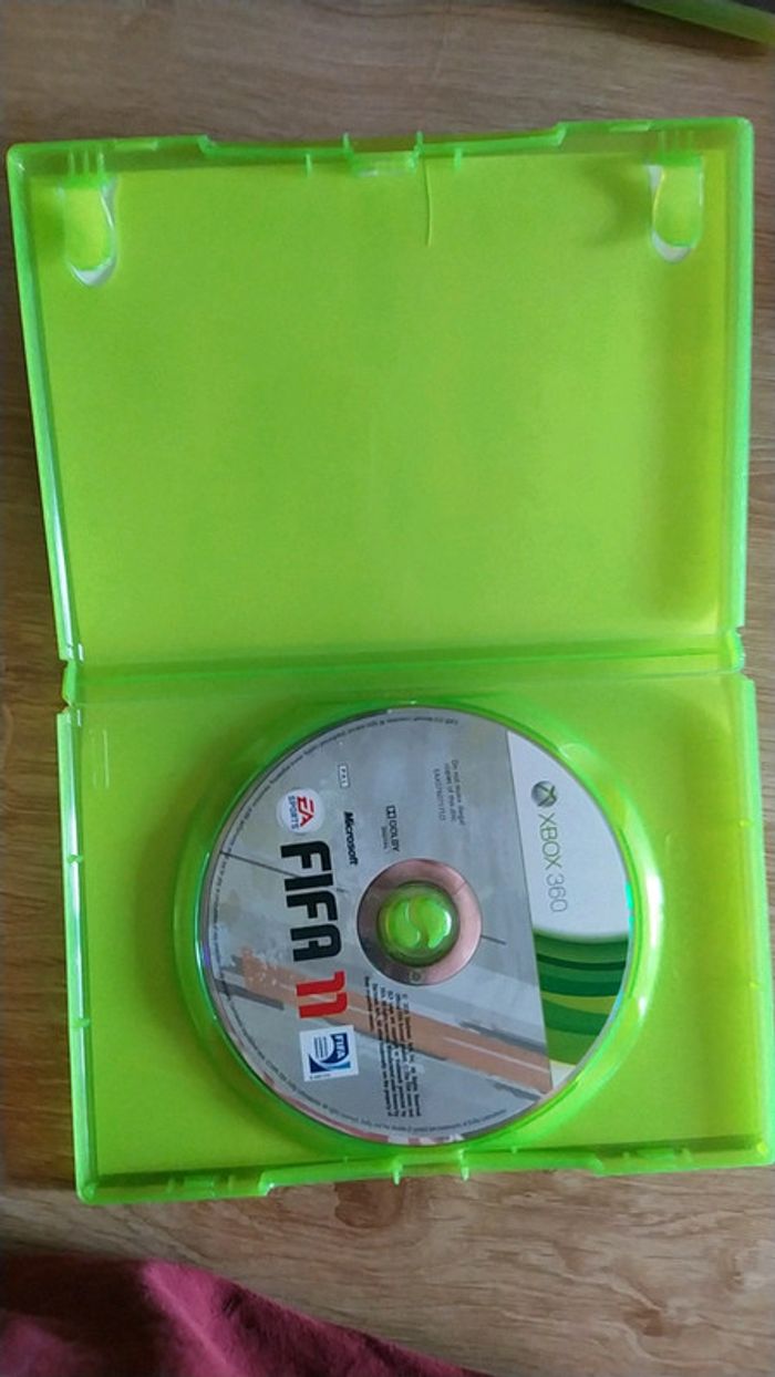 FIFA 11 Xbox 360 - photo numéro 3