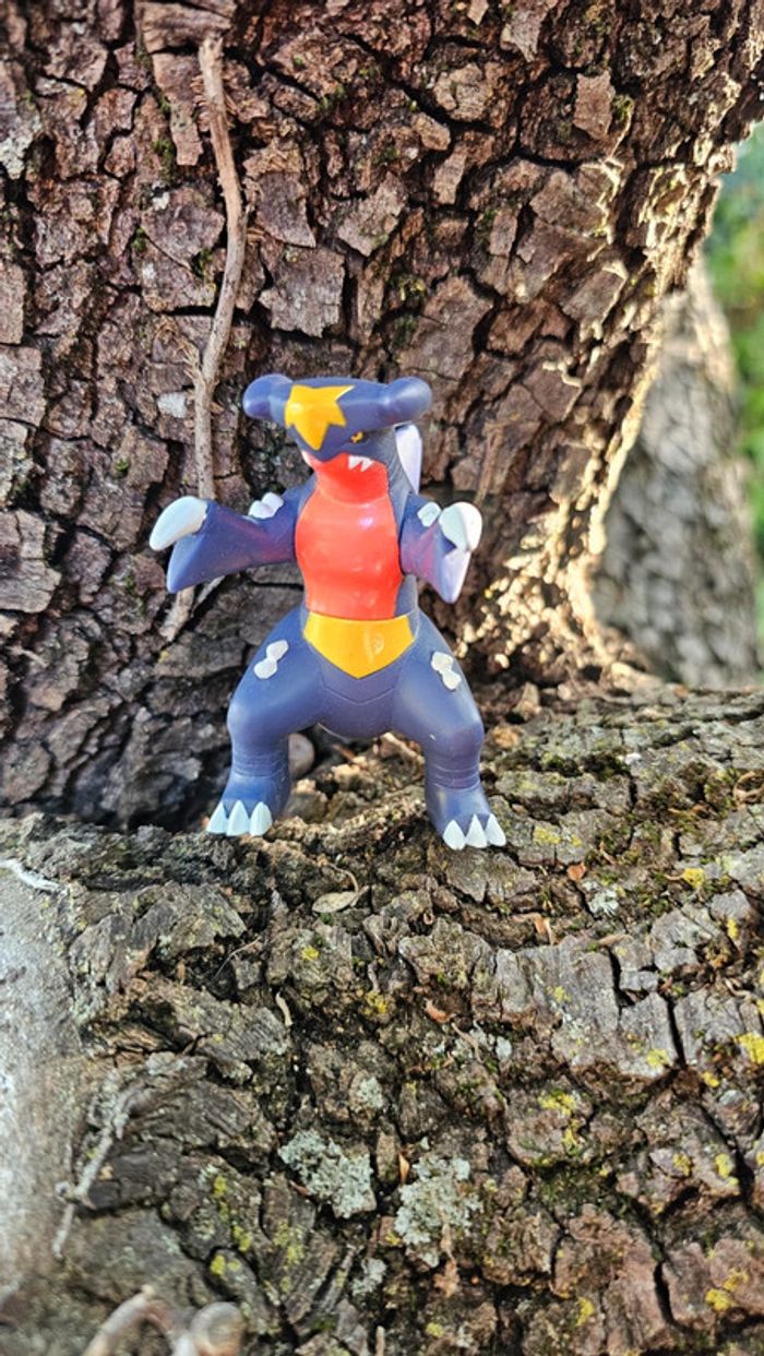 Super figurine Pokemon Nintendo Carchacrok