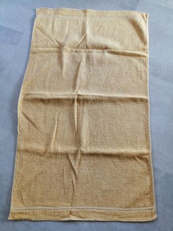 serviette  jaune 76 x 45 Hapl'o