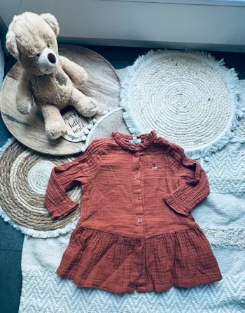 Robe JBC ocre 18M 80cm