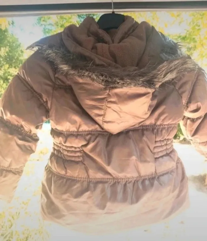 Manteau enfant Zara Kids en fausse fourrure - 3/4 ans - photo numéro 2