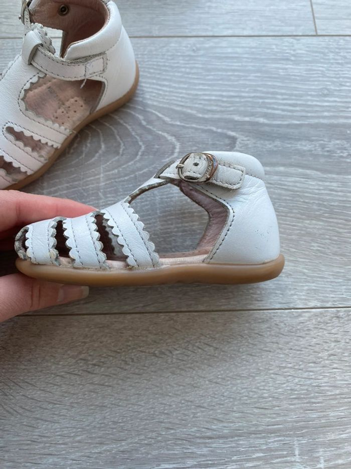 Sandales blanches Jacadi taille 19 - photo numéro 4