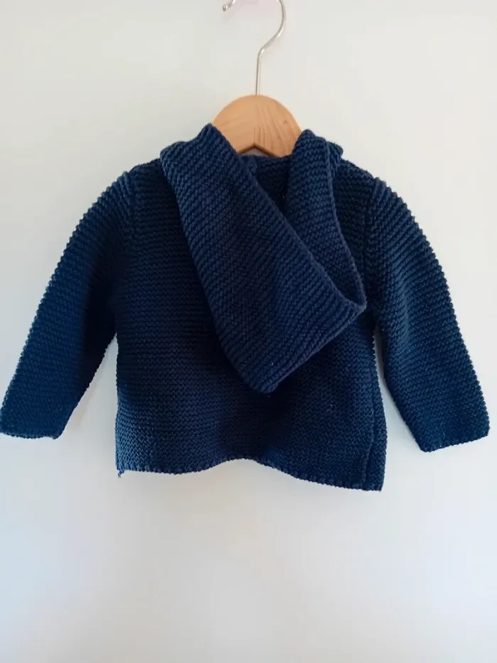 Lot de petits tee-shirts manches longues aux animaux et gilet léger à capuche en maille douce - photo numéro 3