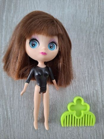 Poupée little pet shop