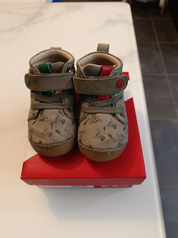 Chaussures bébé Kickers 19 