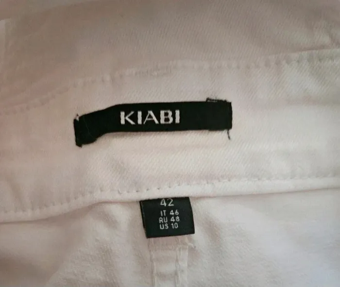 Combi short blanc Kiabi Taille 42 Neuf - photo numéro 5