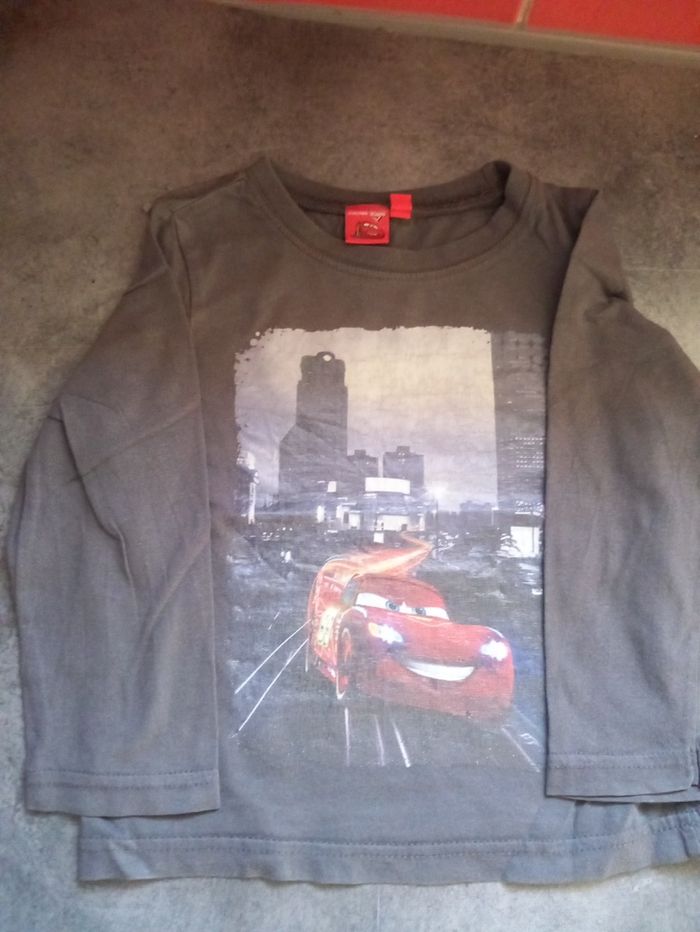 3 tee-shirts manches longues taille 3 ans