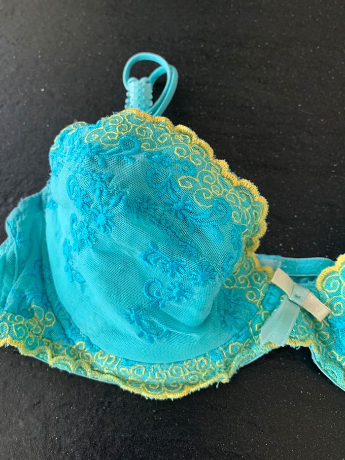 Soutiens-gorge - photo numéro 2