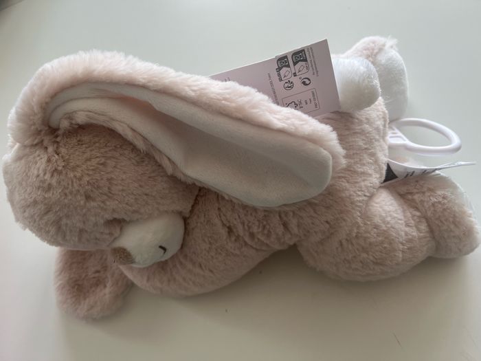 Peluche musicale lapin