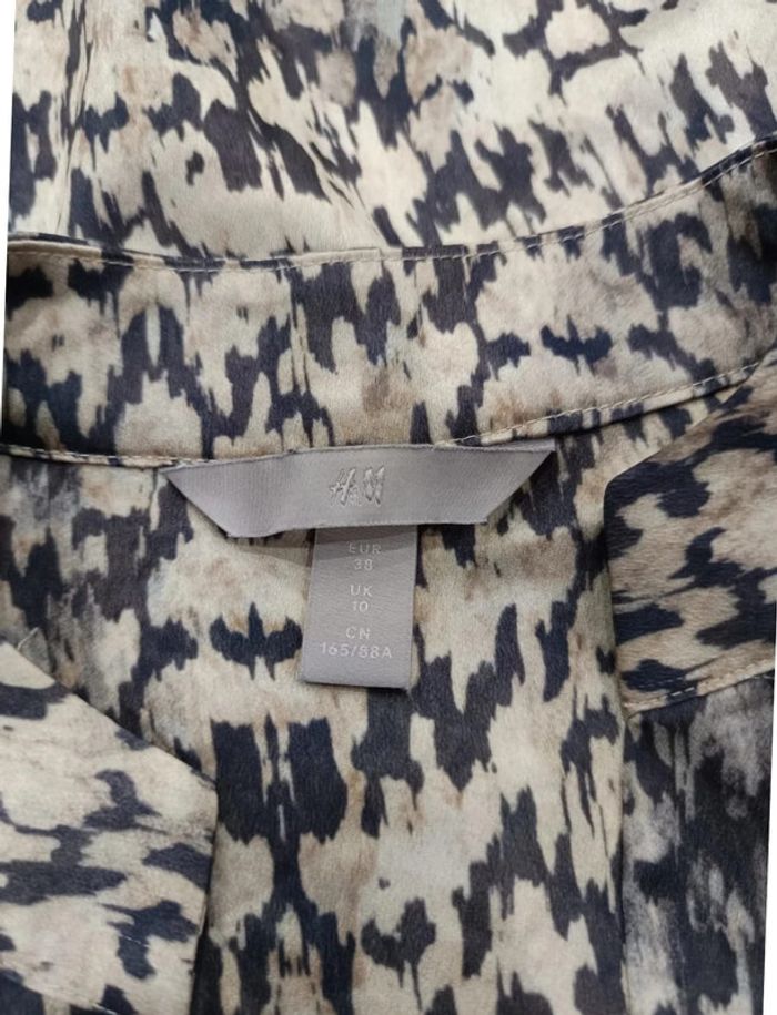 Blouse satinée H&M taille 38 - photo numéro 3