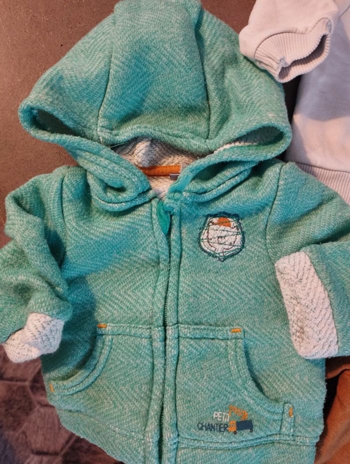 Ensemble pulls pantalon gilet 1 mois - photo numéro 3