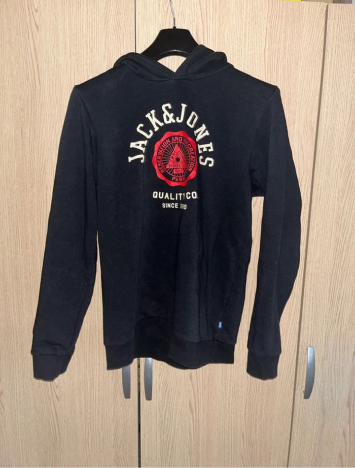 Sweat a capuche