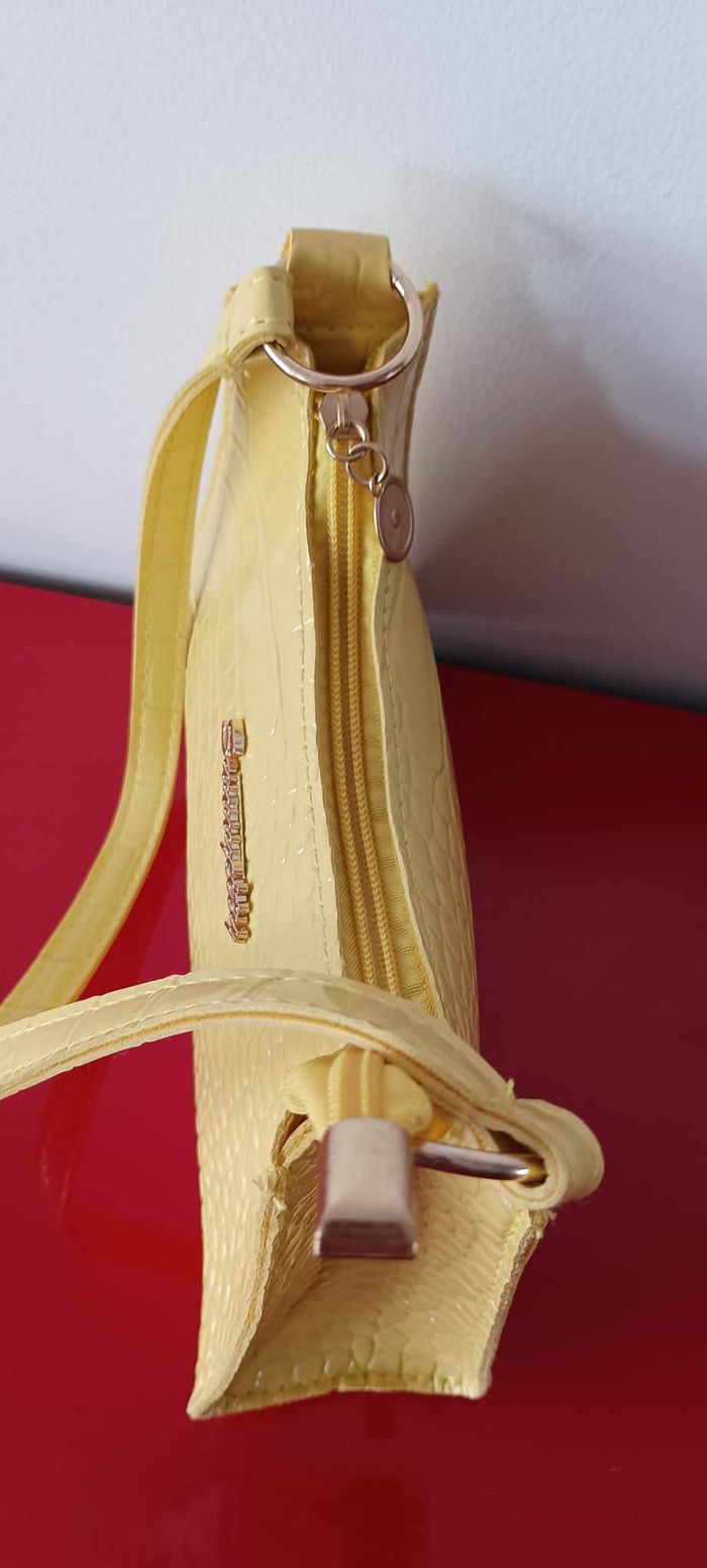 Petit sac à main jaune - photo numéro 2
