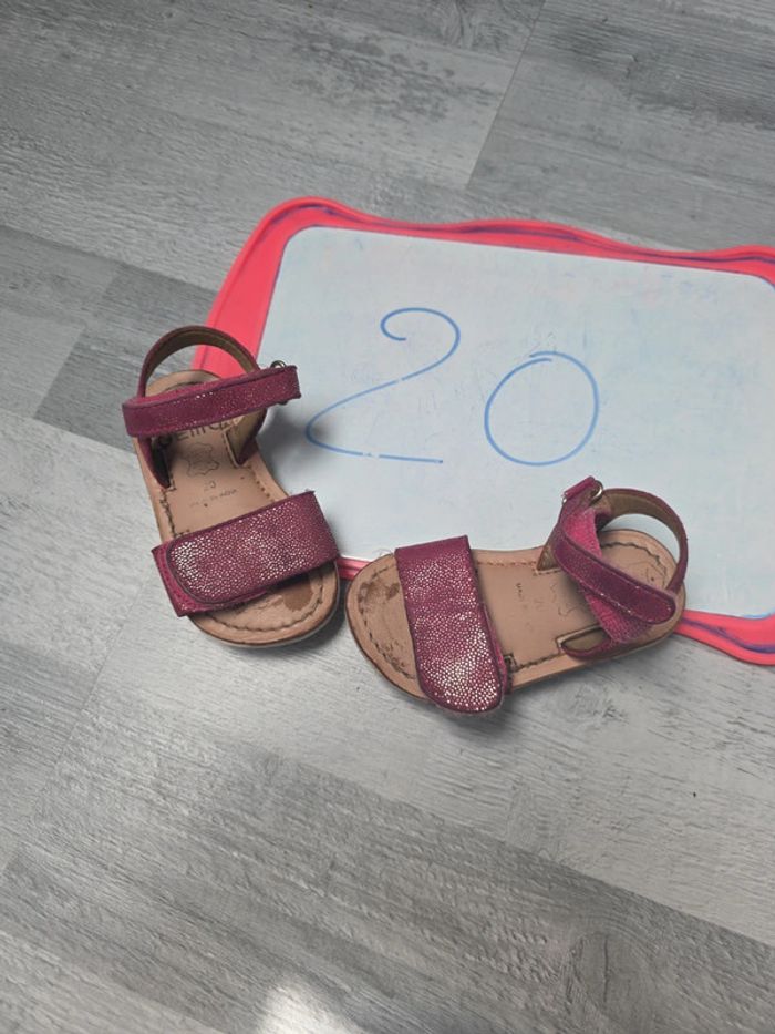 Claquette taille 20