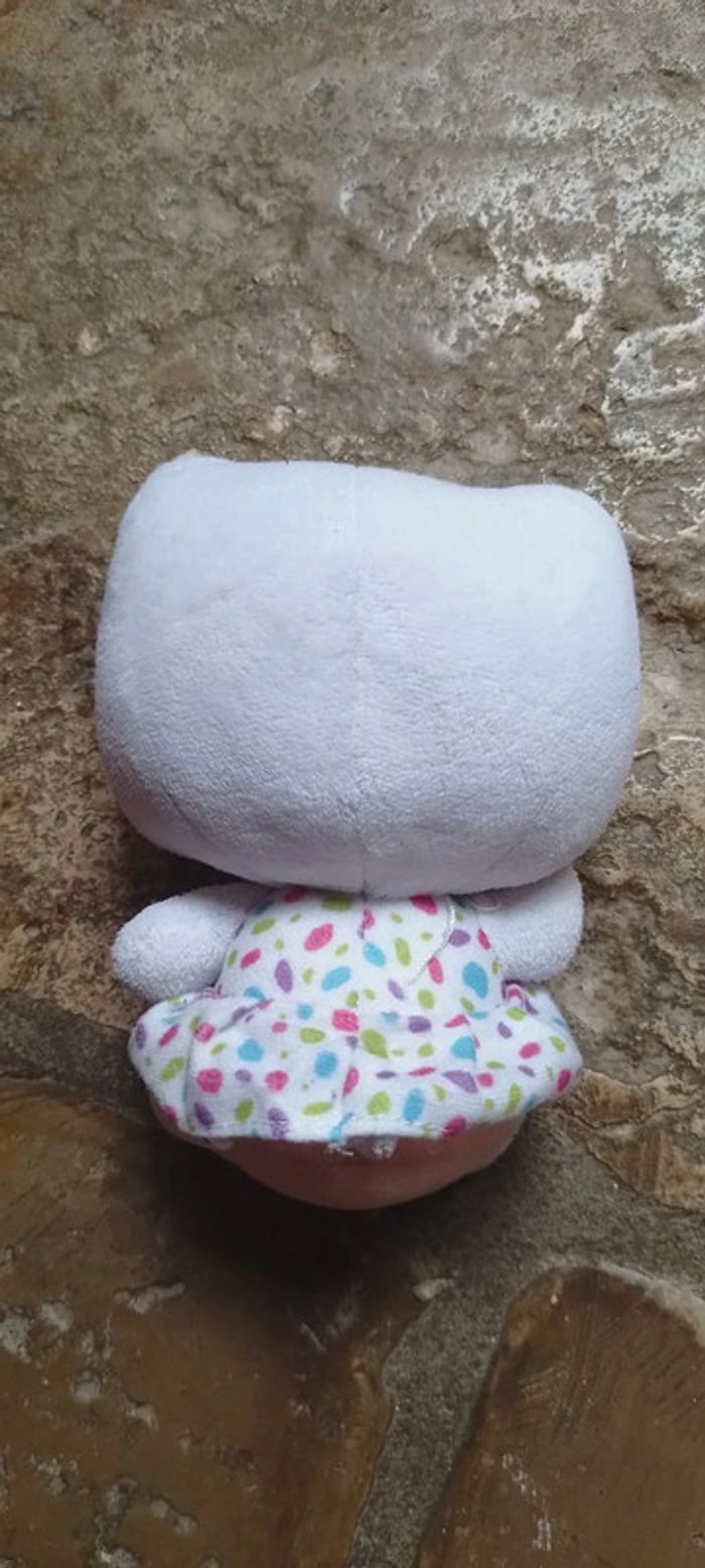 Petite peluche Hello Kitty - photo numéro 2