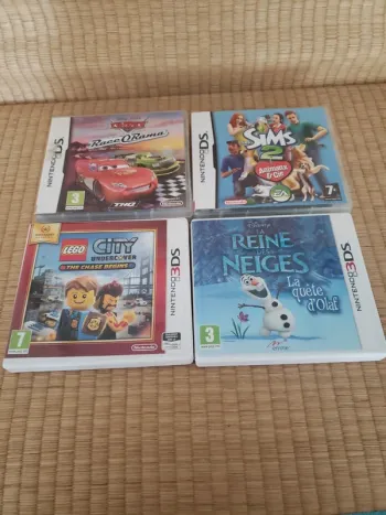 Lot de 4 jeux Nintendo DS cars, sims 2, quête d'Olaf et Lego