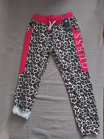 Bas de survêtement GUESS 8 ans neuf avec étiquette 