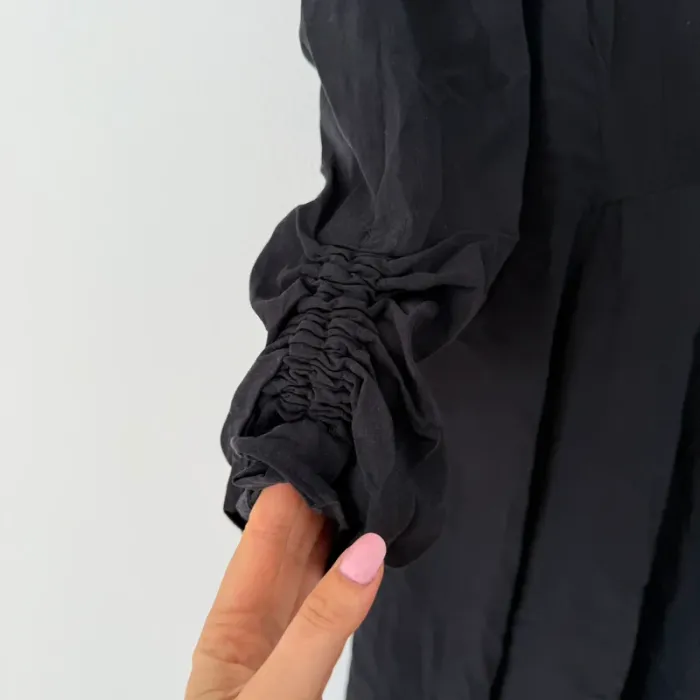 Robe Noire Élégante ZARA Col V Manches Froncées - photo numéro 6