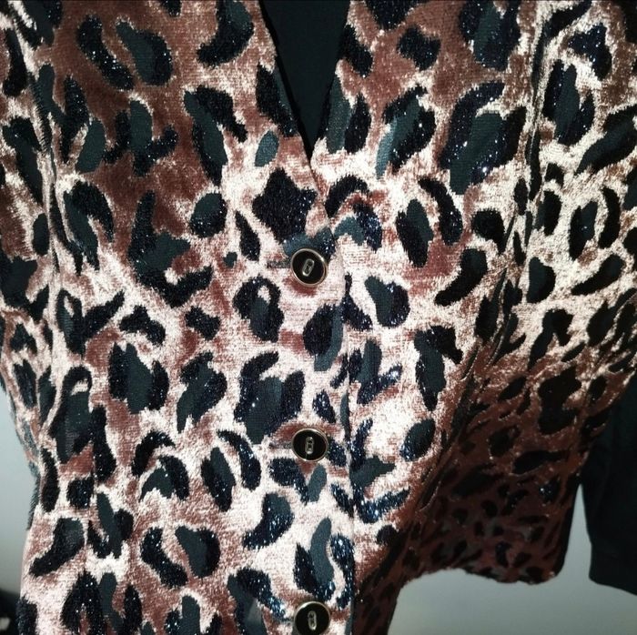 Magnifique chemise originale - photo numéro 3