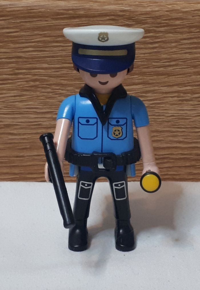 Playmobil policiers et voleur - photo numéro 2
