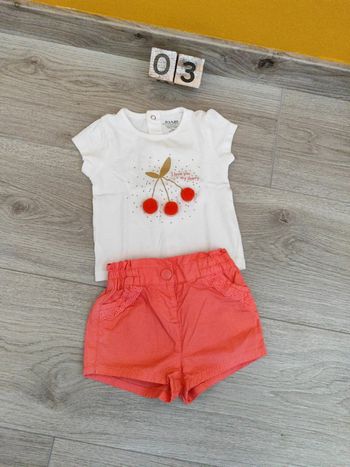 Ensemble corail. 3 mois