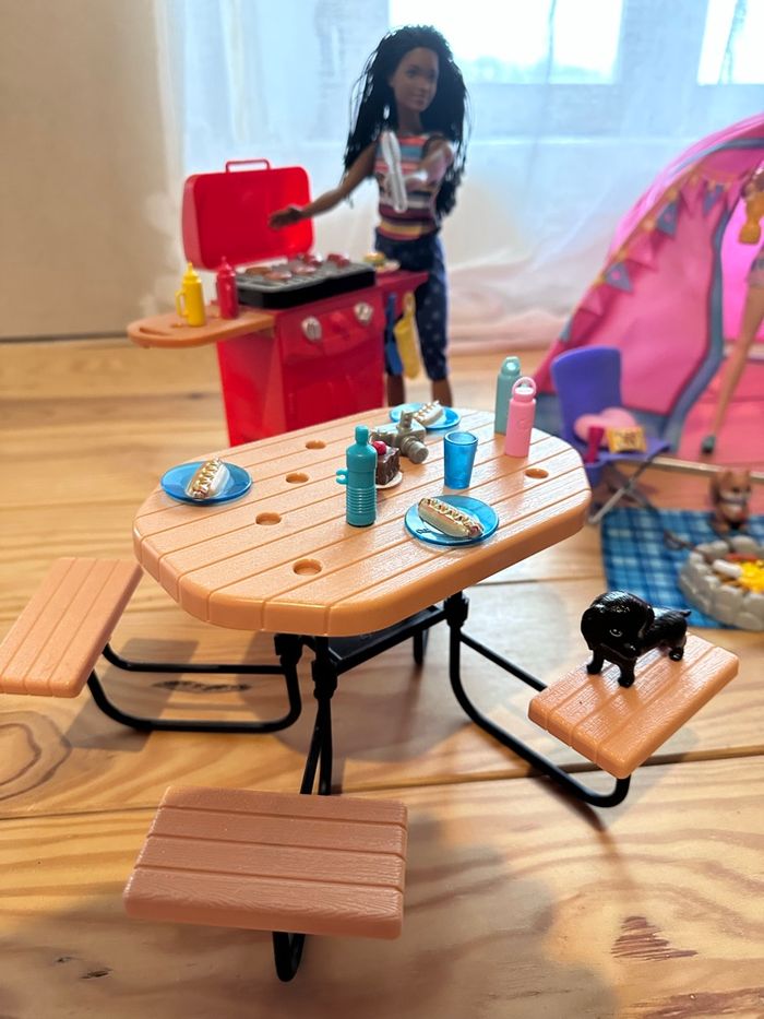 Ensemble barbies tente de camping ,barbecue, et piscine - photo numéro 2