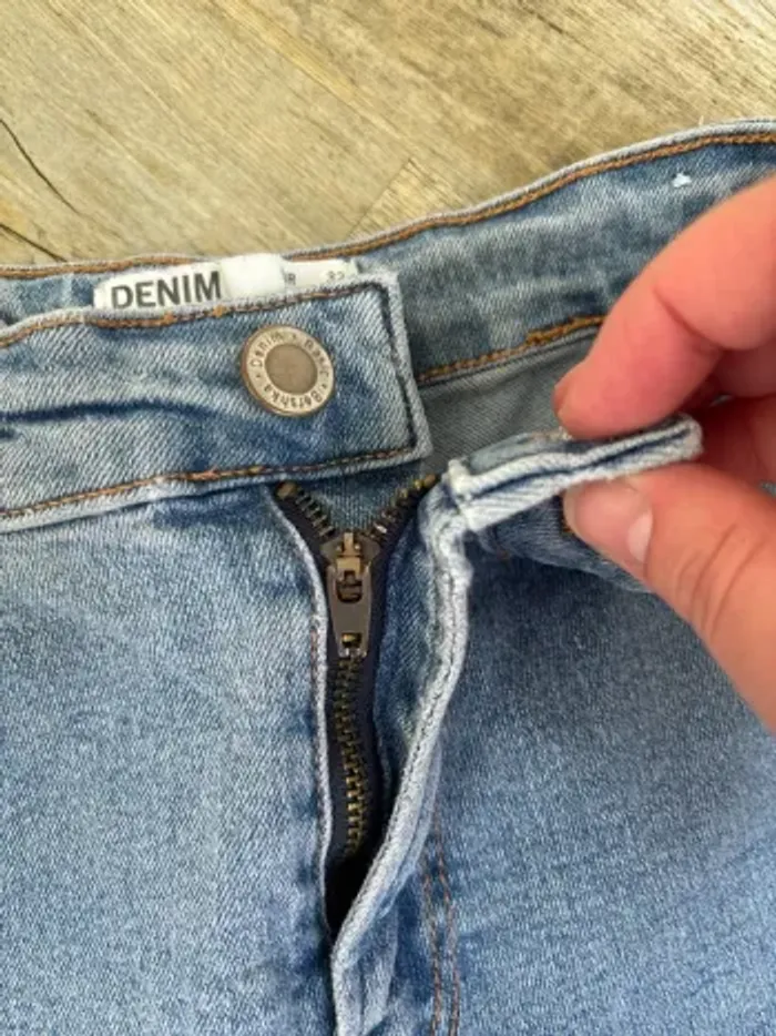 Jean femme bershka - photo numéro 3