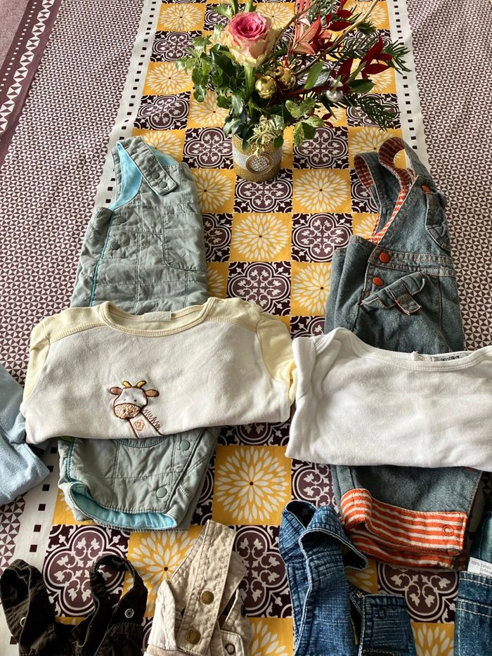 Lot ensemble salopette + haut tee shirt manches longues - photo numéro 5