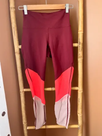 Legging de sport Fabletics - Bordeaux/rose