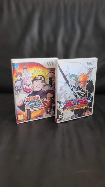 Lot 2 jeu Nintendo Wii manga Bleach Naruto