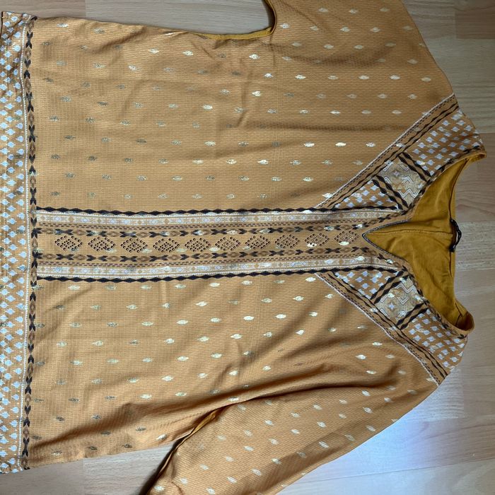 T-shirt Bréal, jaune moutarde, taille quatre