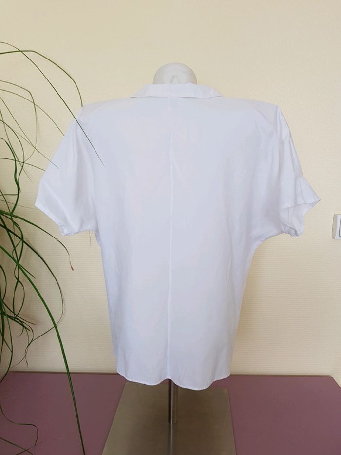 Joli chemisier blanc manches courtes - photo numéro 2