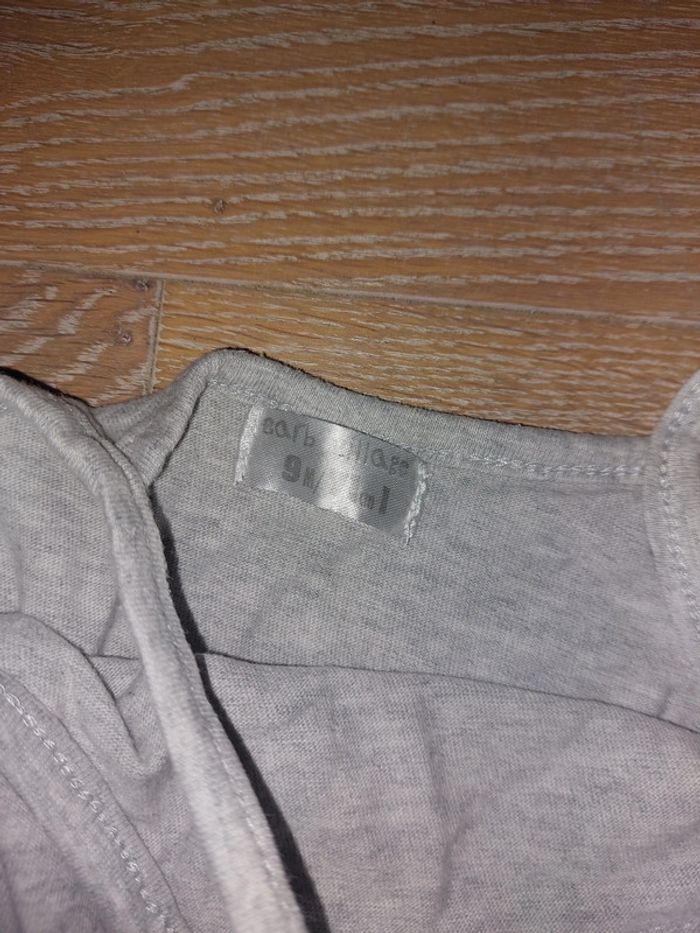 Lot 2 barboteuses - photo numéro 3