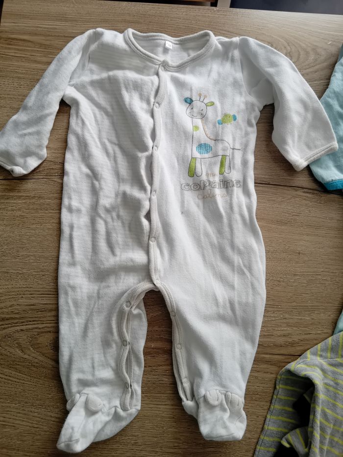 Lot 6 pyjamas 12 mois - photo numéro 5