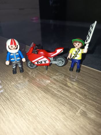 Playmobil spécial plus 4780 enfants avec mini moto