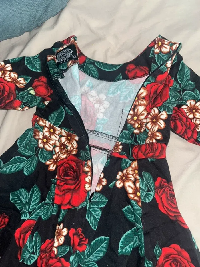 Robe à grosse fleur rockabilly pin-up 5/6 ans - photo numéro 4