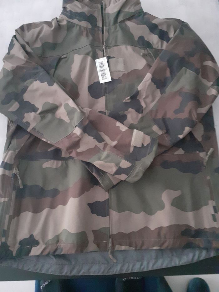 Parka goretex neuve avec étiquette