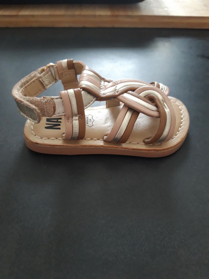 Nu pied Na! Taille 19 - photo numéro 2