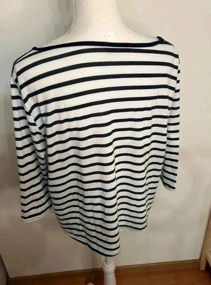 Haut rayé - photo numéro 2