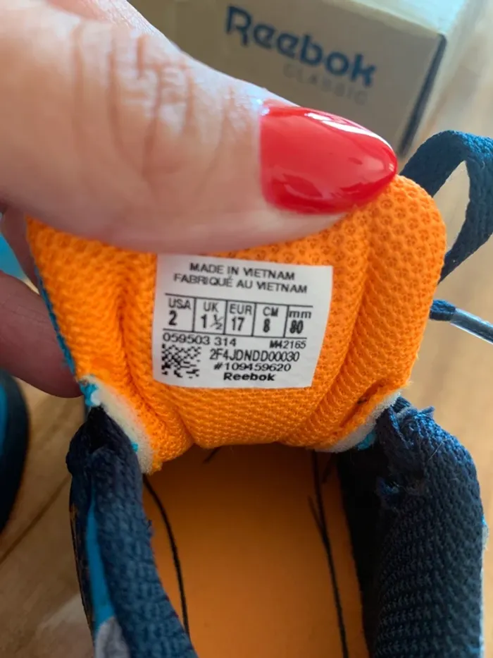 Reebok pump taille 17 - photo numéro 4